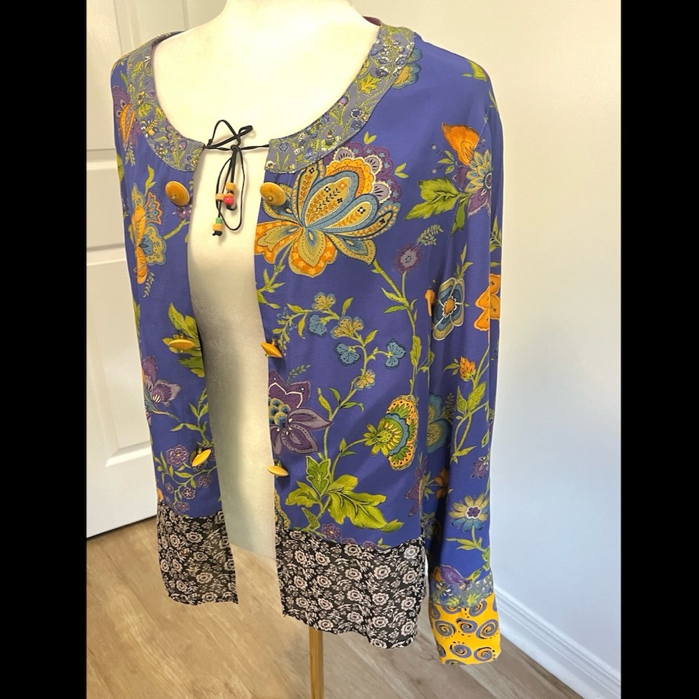 Vintage- light  jacket • floral,  patched multi print• Purple Yeloow